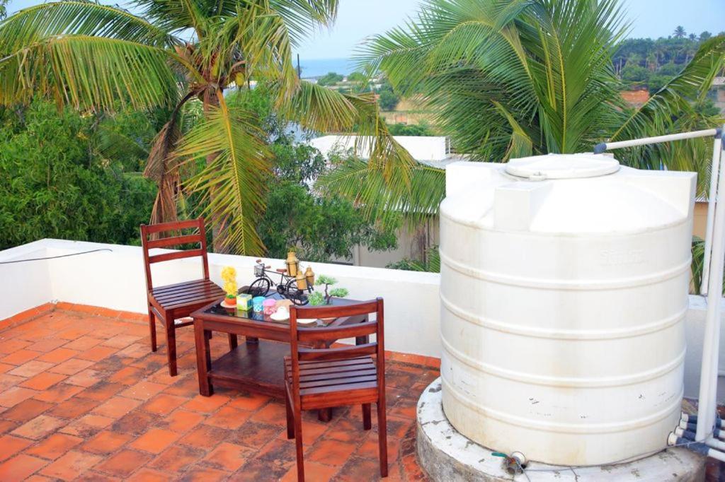 Mp Villa - Lovely Furnished Appartment Puduccseri Kültér fotó