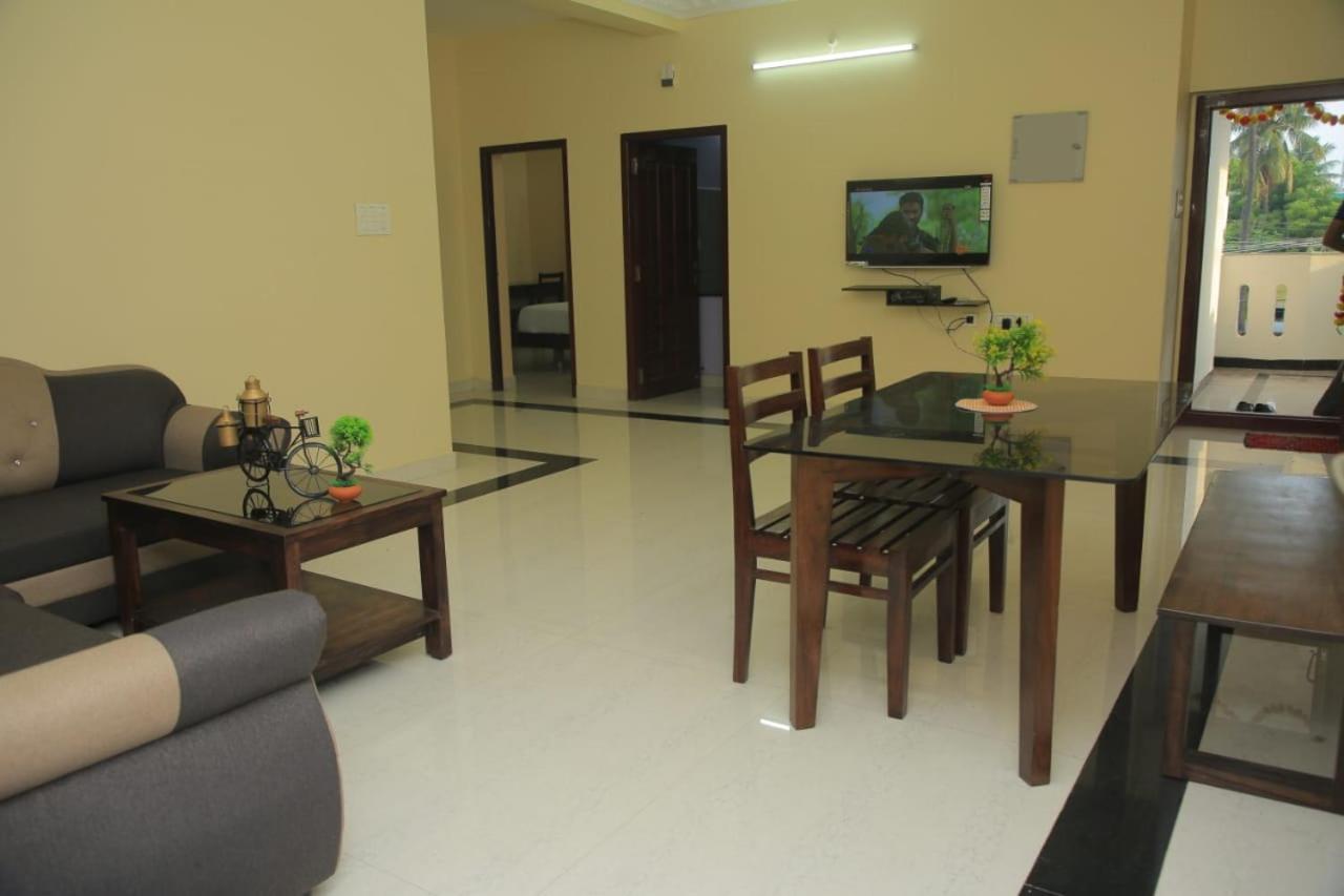 Mp Villa - Lovely Furnished Appartment Puduccseri Kültér fotó